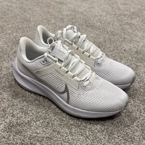 Women's Nike Pegasus 40 White Mesh Sneakers
